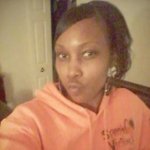 Meet your Posher, Yolanda